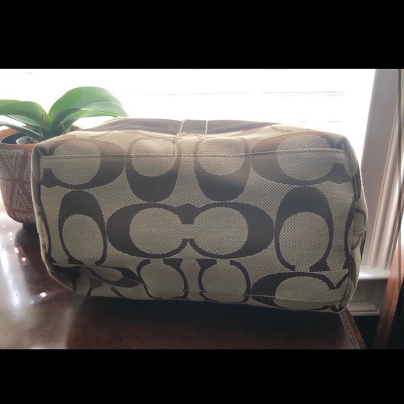 Tan and Brown Coach Bag - Picture 3 of 4